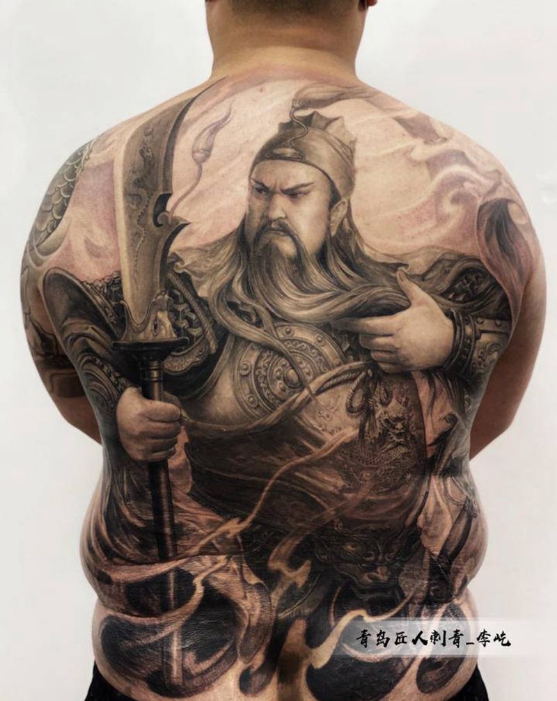 武圣 关羽纹身图片_背部新传统欧美写实关羽关公关云长纹身图案