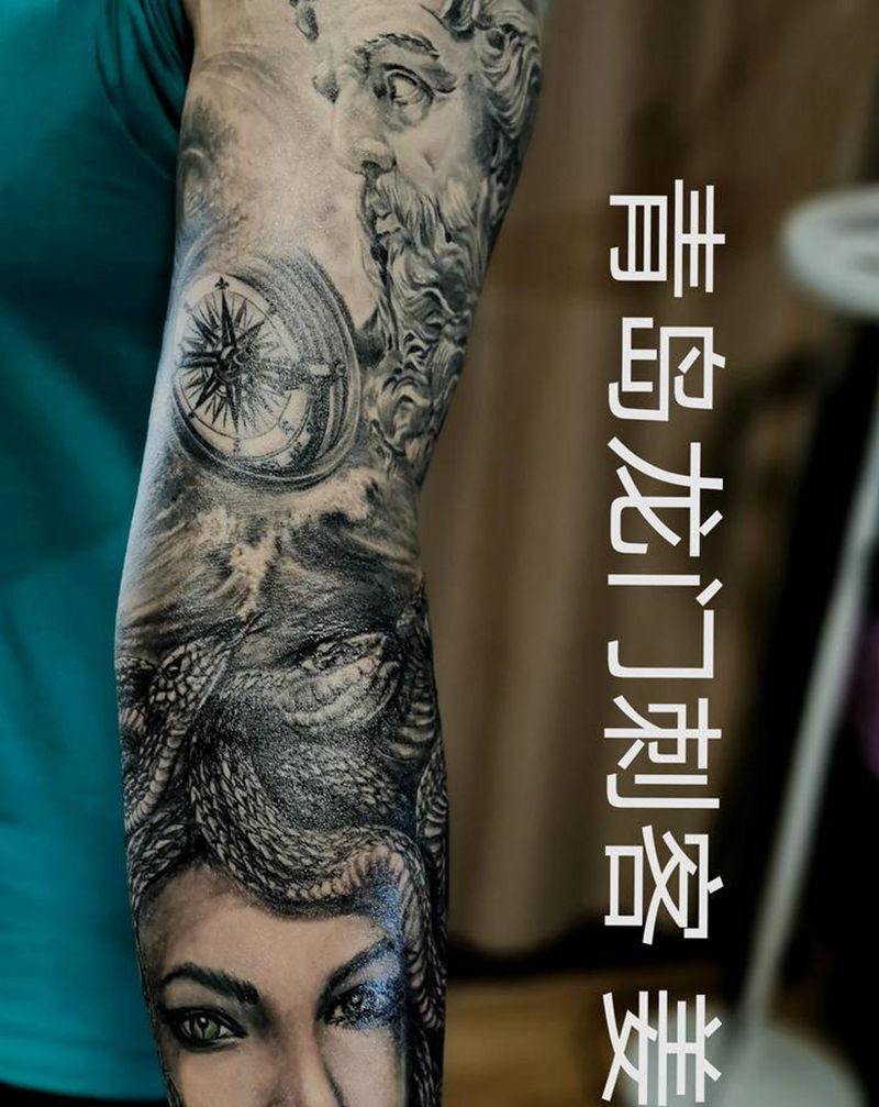 花臂  波赛冬与美杜莎纹身图片_手臂欧美写实纹身图案