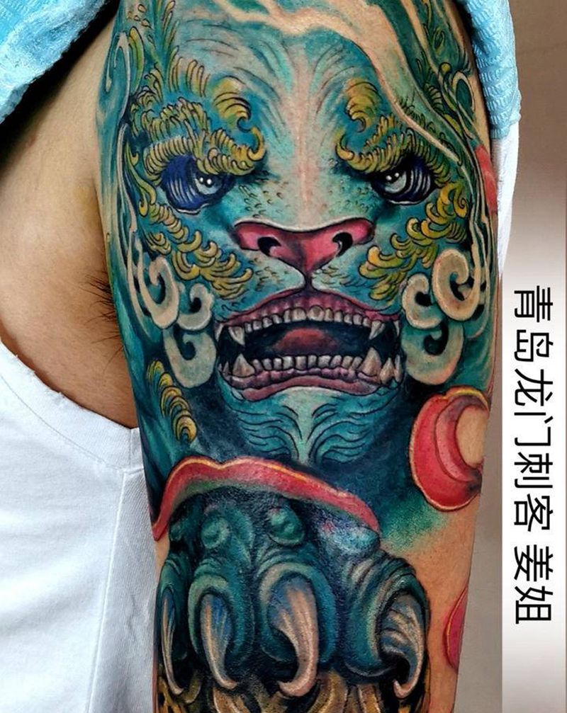 唐狮纹身图片_手臂新传统水彩纹身图案