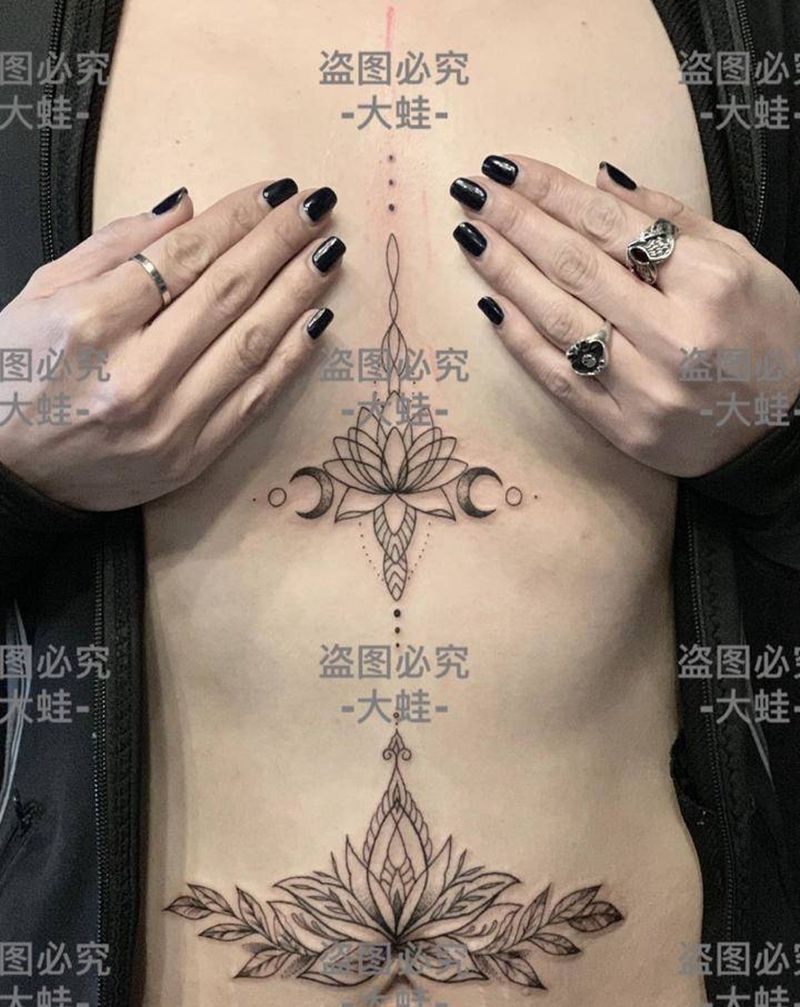 梵花纹身图片_胸部几何点刺纹身图案