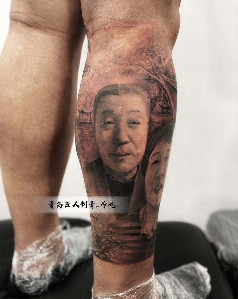 小腿肖像纹身图片_腿部新传统欧美写实肖像纹身图案