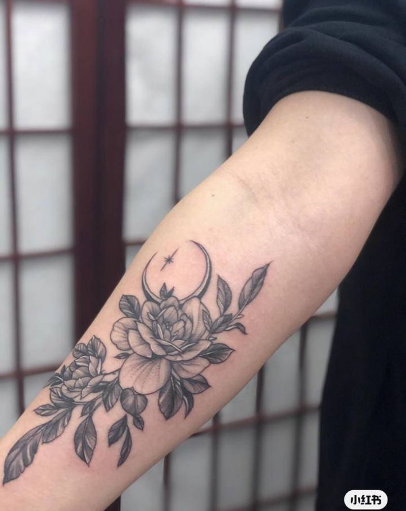 素花纹身图片_点刺纹身图案