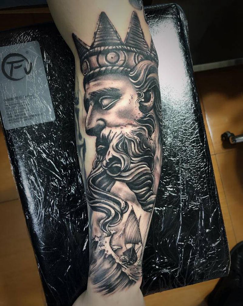 海神，波塞冬纹身图片_手臂纹身图案
