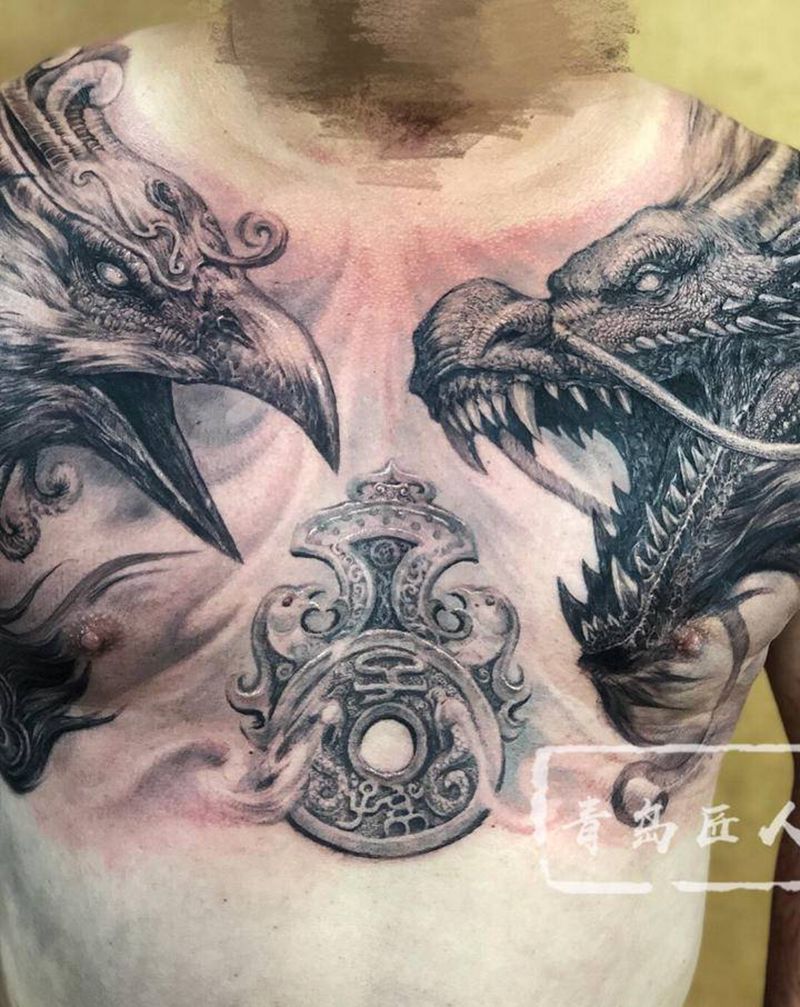 龙凤壁纹身图片_胸部肩部欧美写实龙凤凰纹身图案