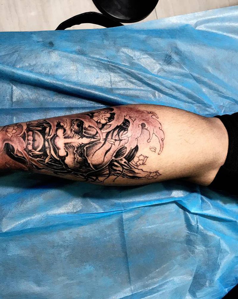 般若遮盖胎记纹身图片_腿部纹身图案