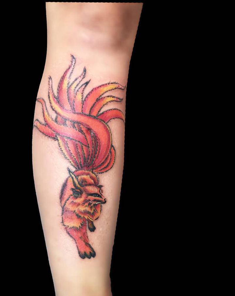 九尾狐纹身纹身图片_腿部新传统水彩纹身图案