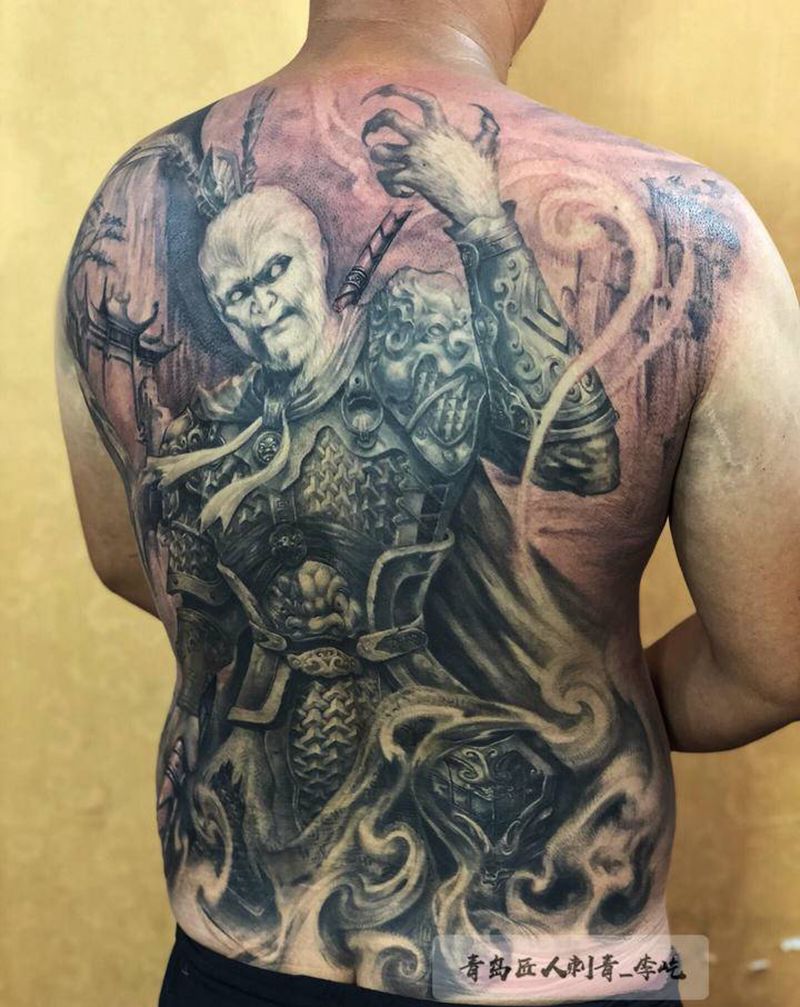齐天大圣3纹身图片_背部新传统欧美写实孙悟空齐天大圣纹身图案