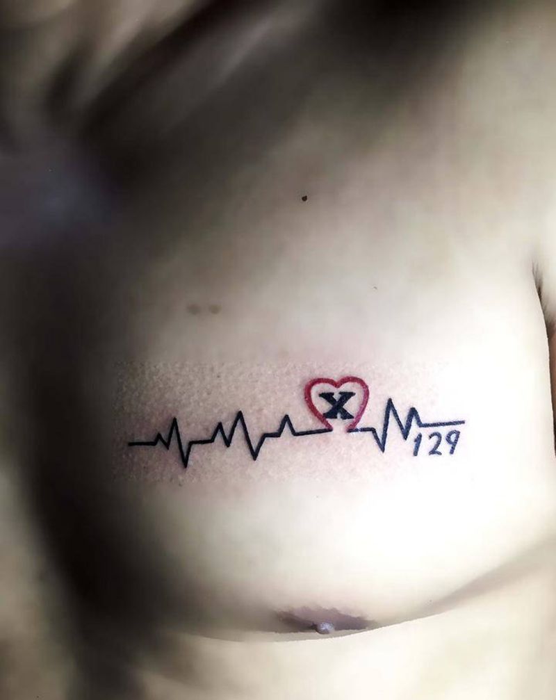 男生小清新纹身 字母纹身纹身图片_胸部手部老传统花体字纹身图案