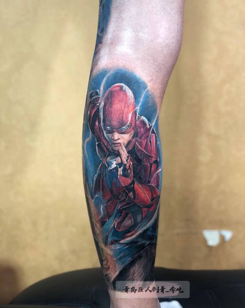 dc花腿 闪电侠纹身图片_腿部新传统欧美写实闪电侠蝙蝠侠纹身图案