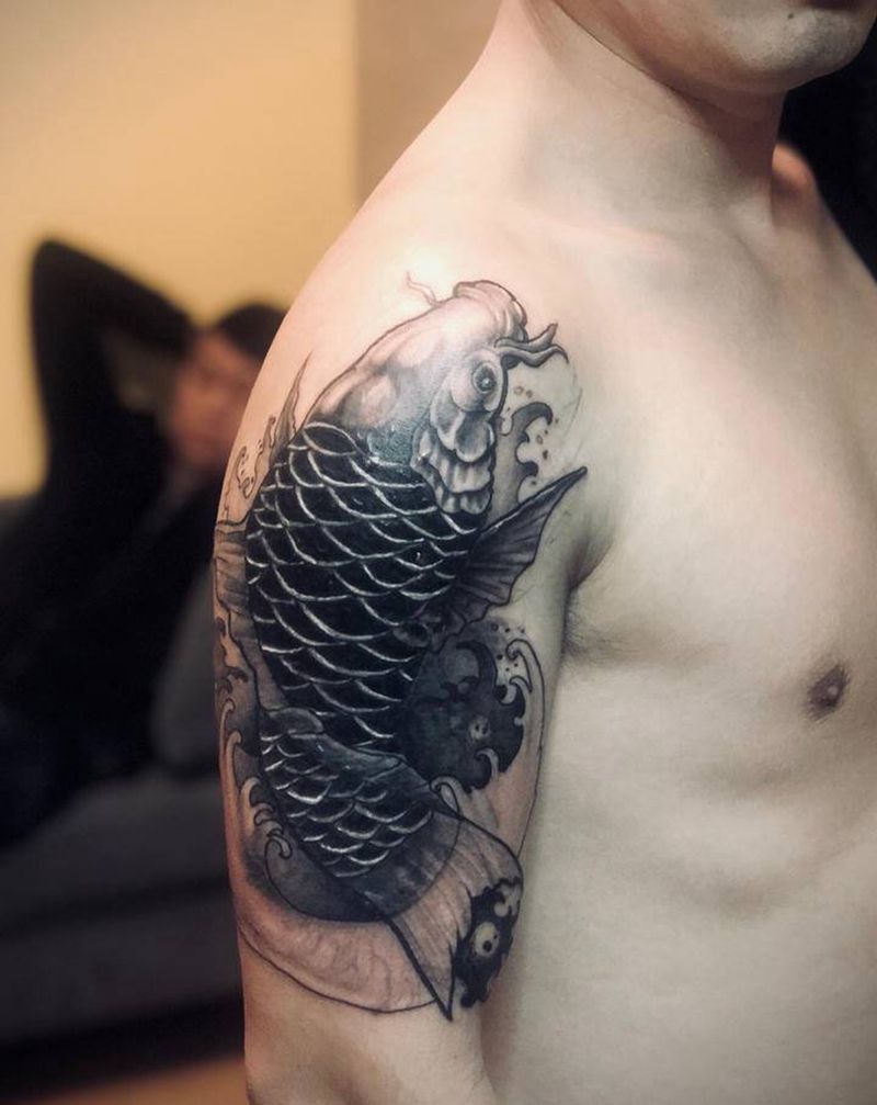 遮盖作品纹身图片_手臂鲤鱼纹身图案