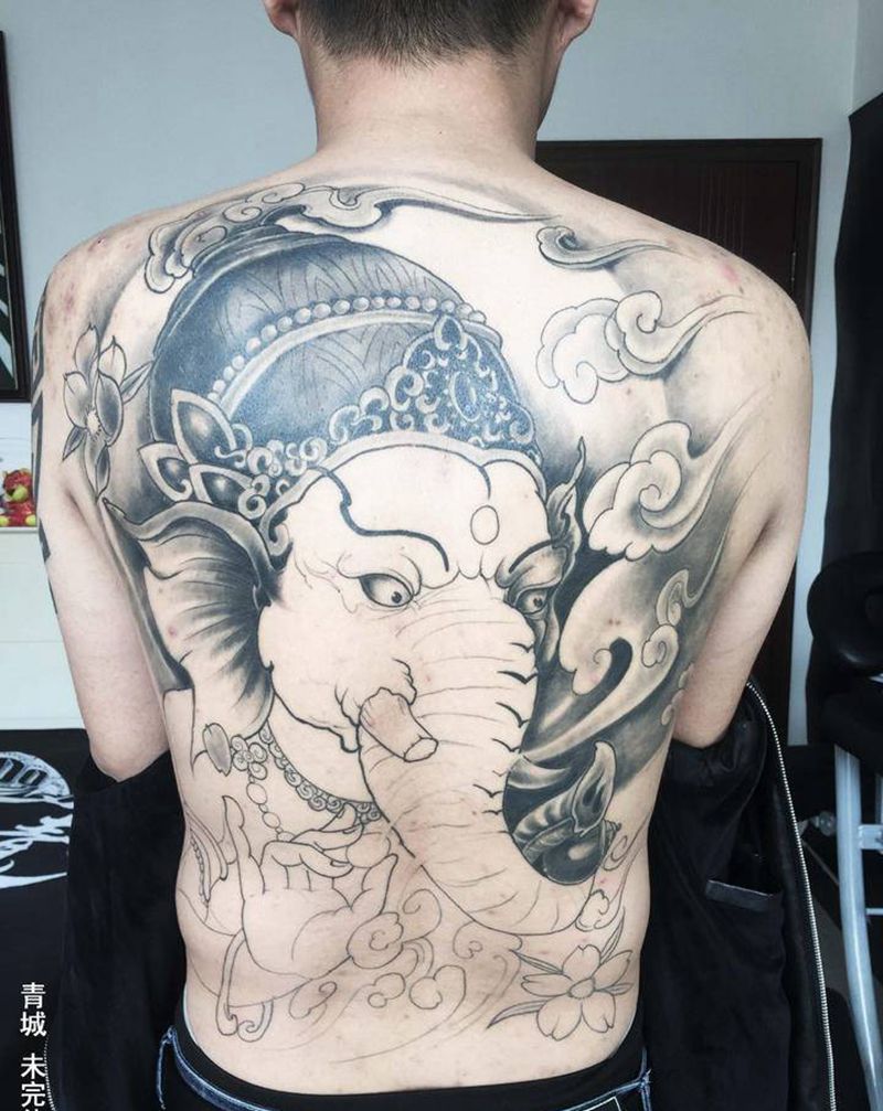 满背象神纹身纹身图片_背部老传统新传统纹身图案