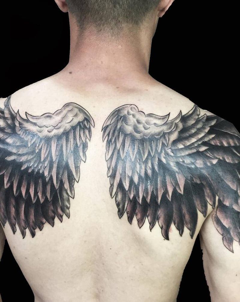 翅膀纹身纹身图片_背部手臂老传统新传统纹身图案