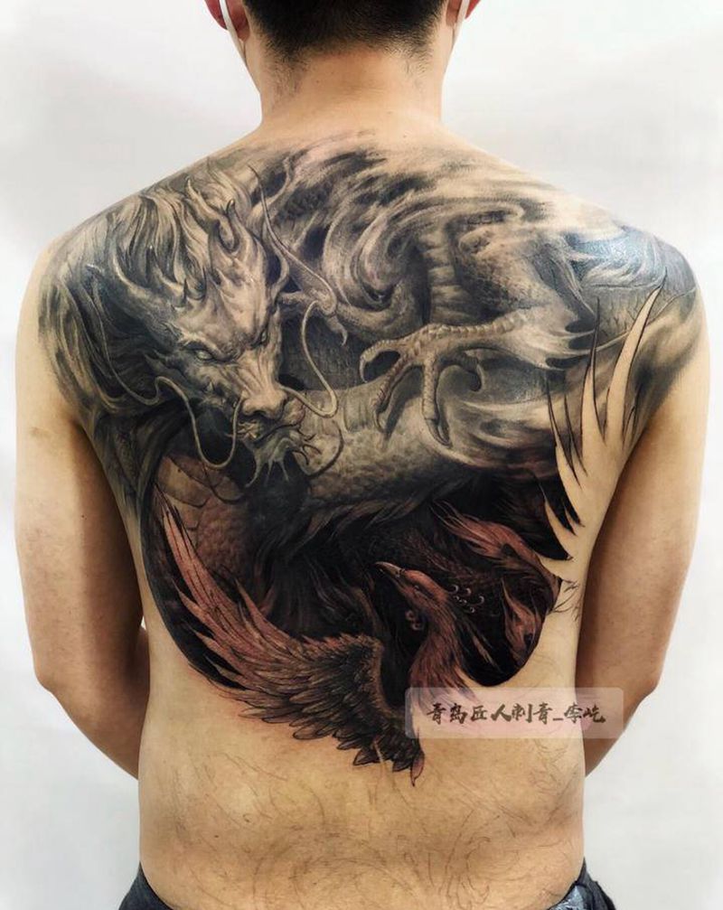 龙凤 未完成纹身图片_背部新传统欧美写实龙凤凰纹身图案