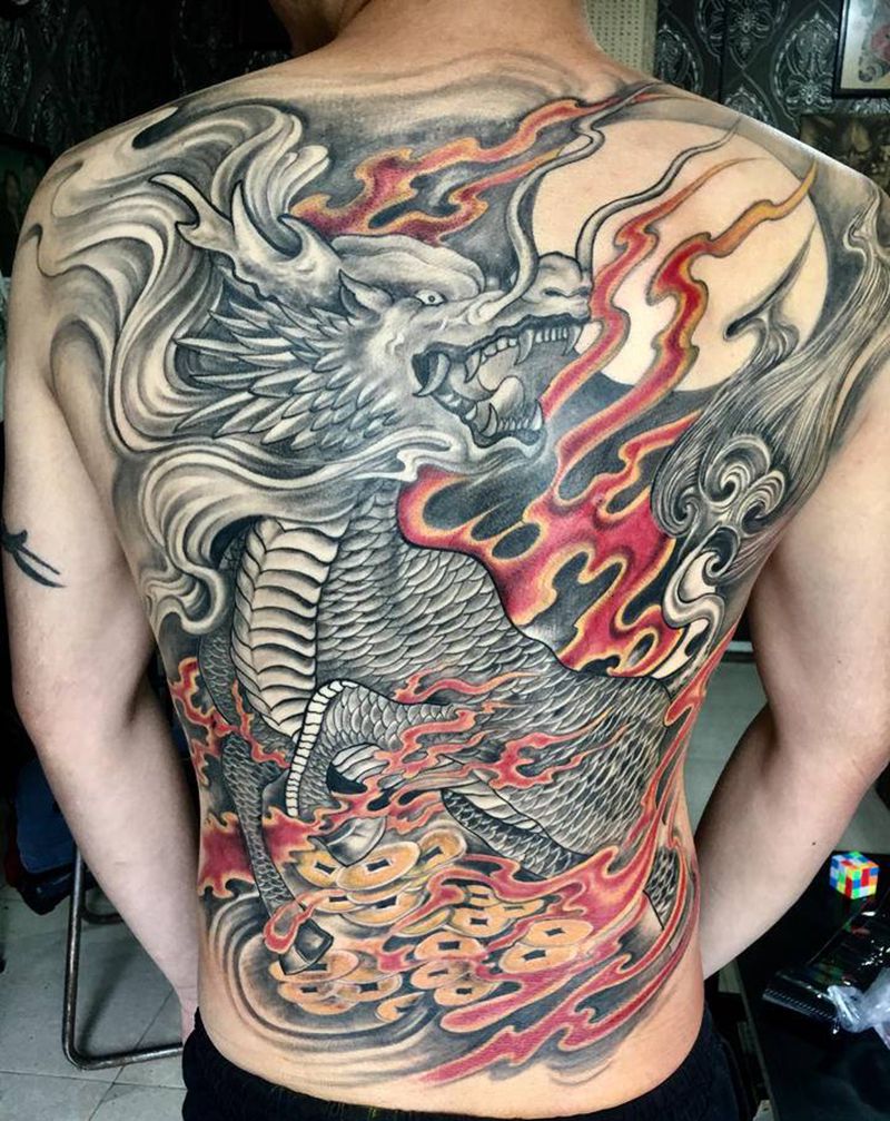 麒麟纹身图片_背部新传统纹身图案