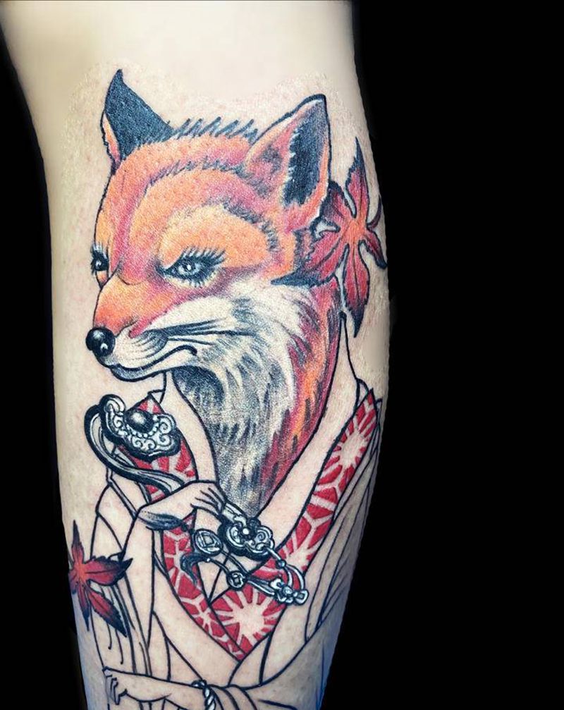 狐狸纹身狐仙纹身男生小腿纹身纹身图片_腿部新传统纹身图案