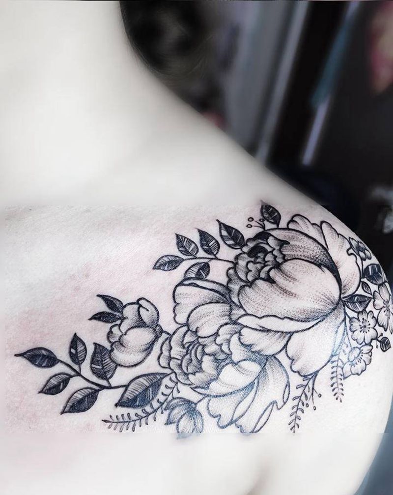 女生前胸肩膀纹身素花纹身纹身图片_肩部胸部新传统纹身图案