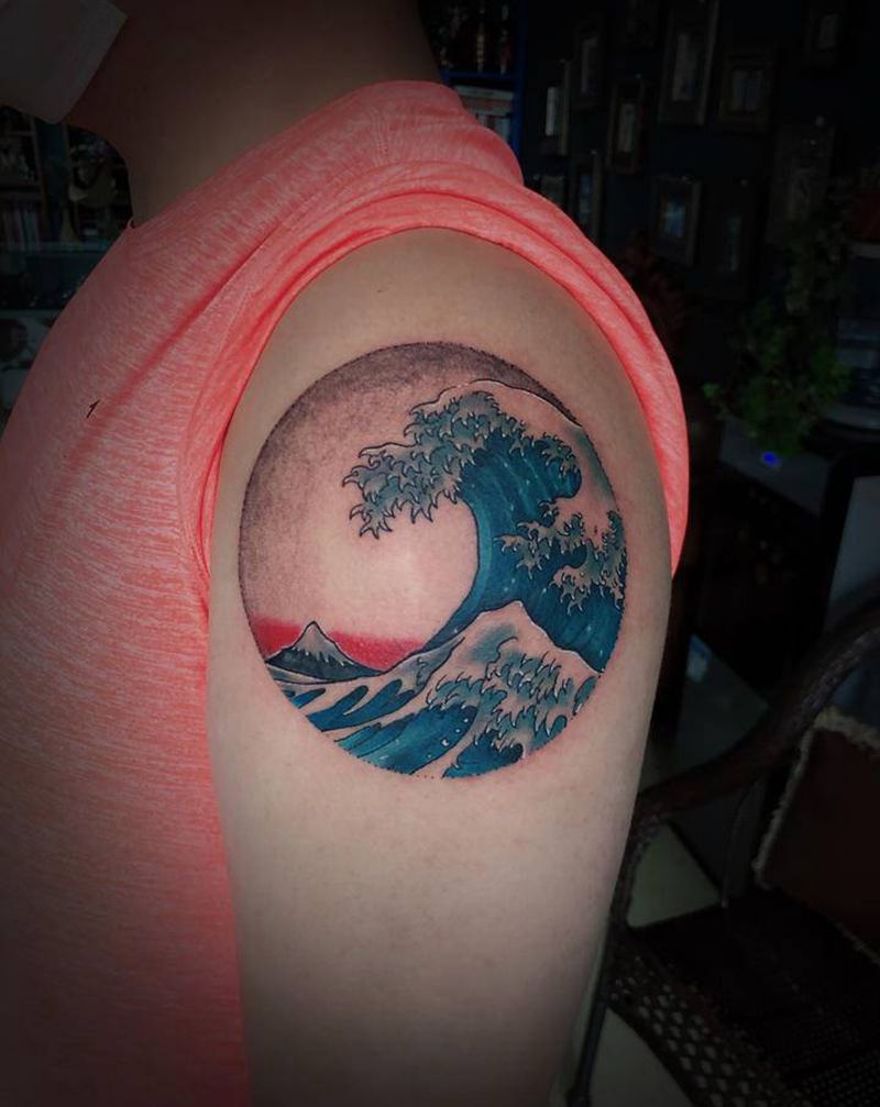 神奈川冲浪里纹身图片_手臂纹身图案