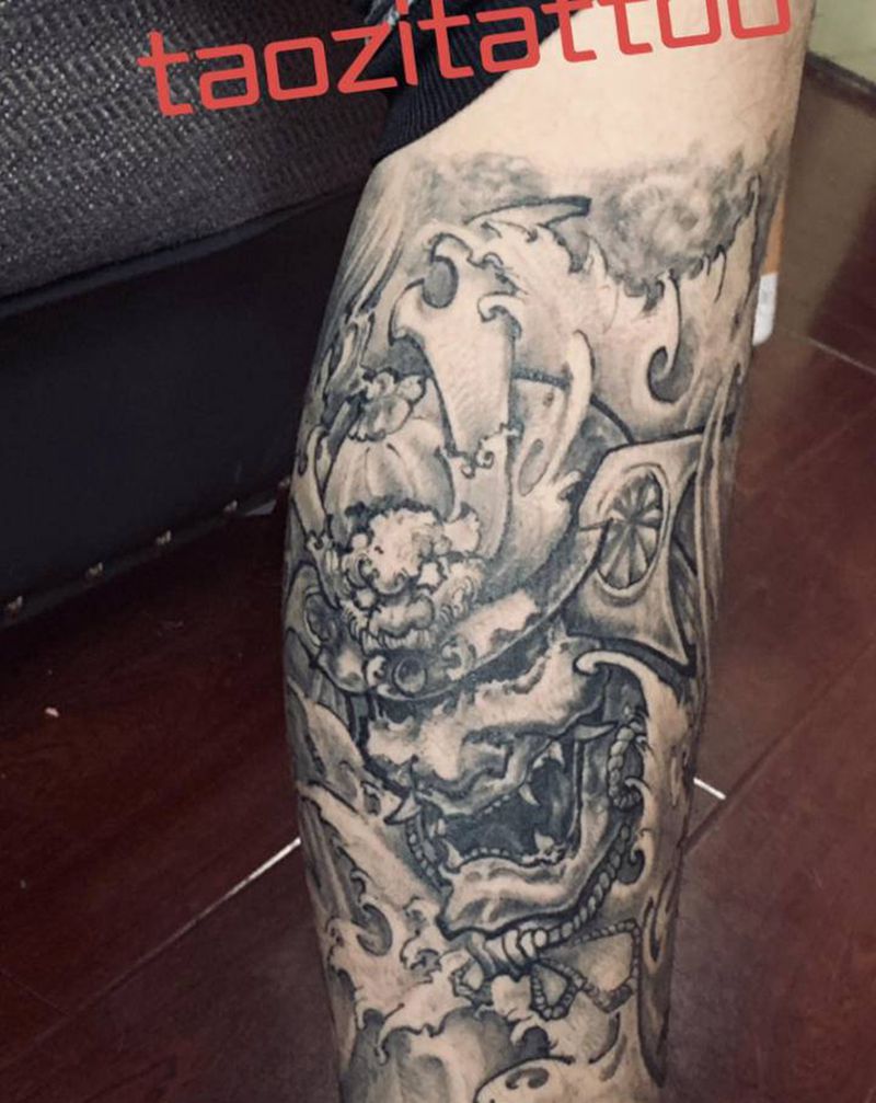鬼武士纹身图片_腿部新传统纹身图案