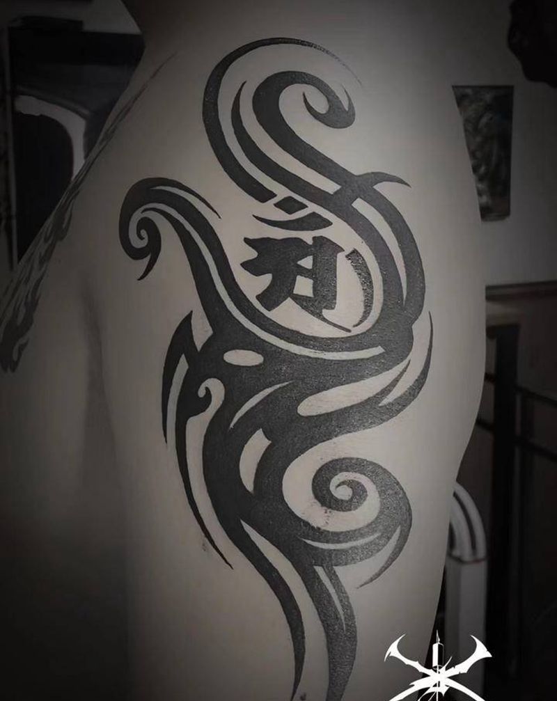 图腾纹身图片_手臂图腾纹身图案