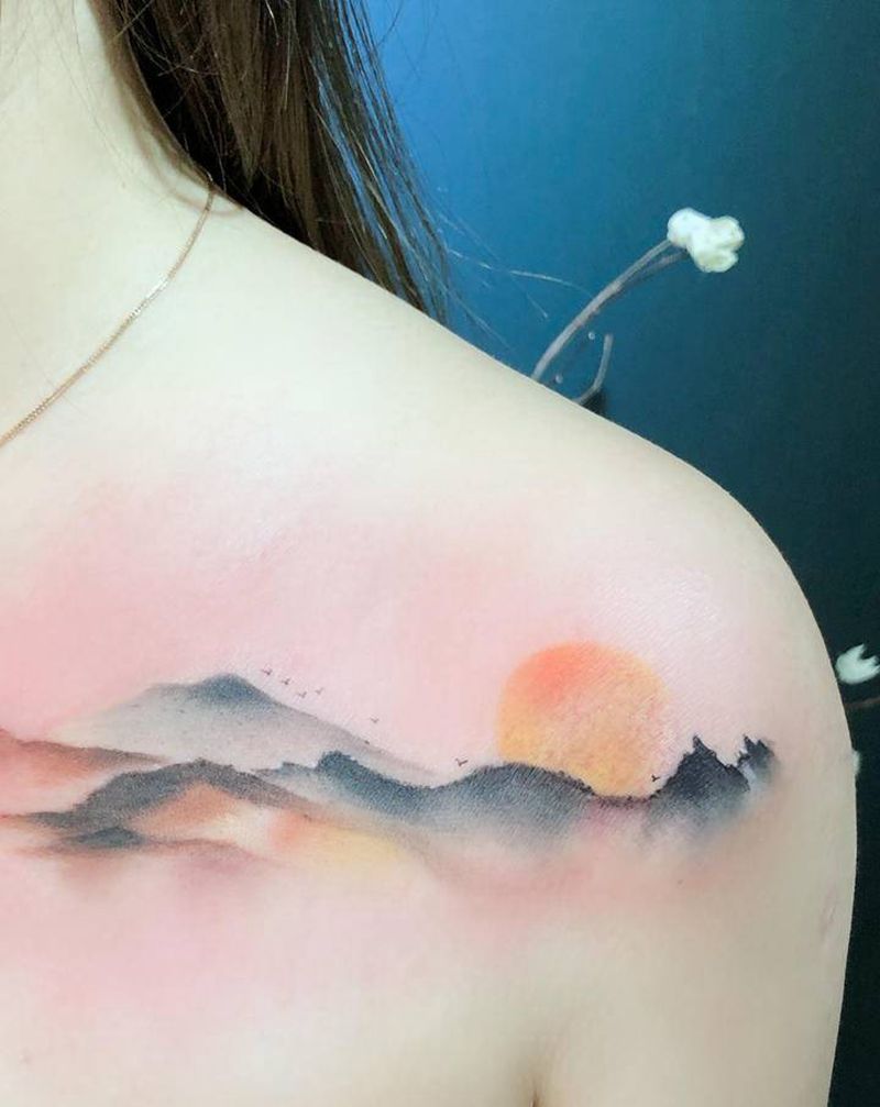 水墨纹身图片_肩部纹身图案