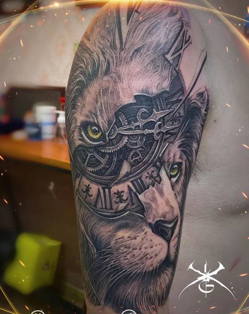 王者纹身图片_手臂背部欧美写实纹身图案