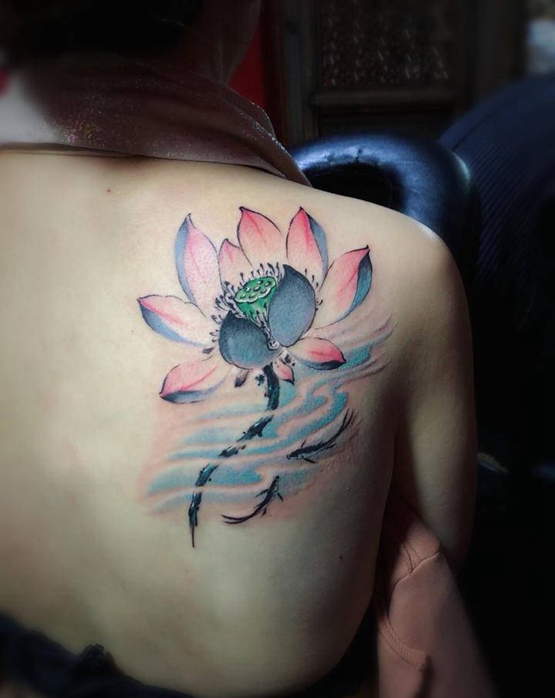 莲花纹身图片_肩部新传统纹身图案