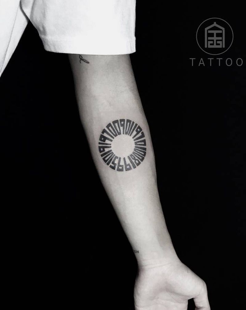 数字 字母纹身图片_手臂数字字母纹身图案