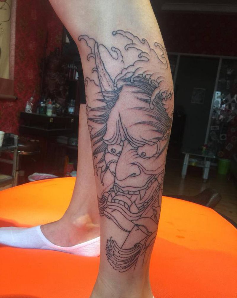 般诺未完纹身图片_腿部新传统纹身图案