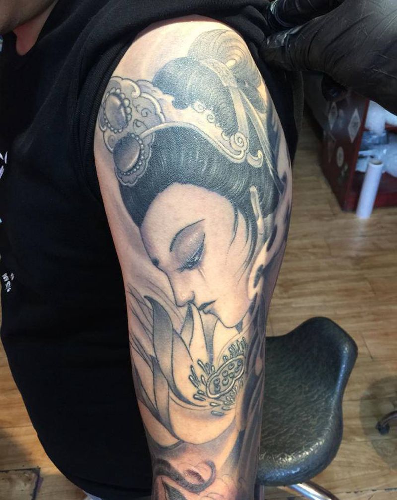 艺伎纹身图片_手臂新传统纹身图案