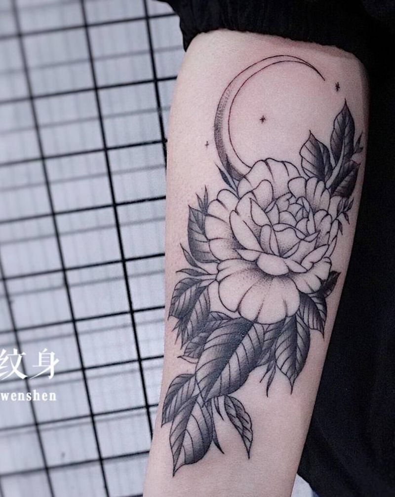 素描花纹身图片_手臂纹身图案