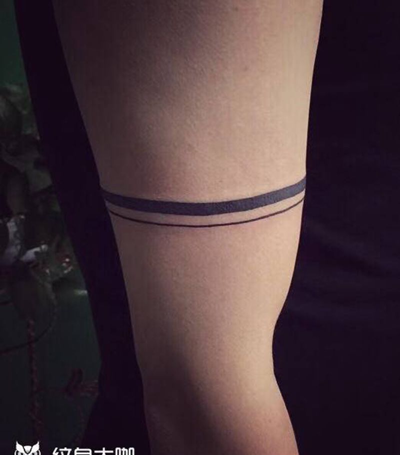 遮盖臂环纹身图片_手臂水墨纹身图案