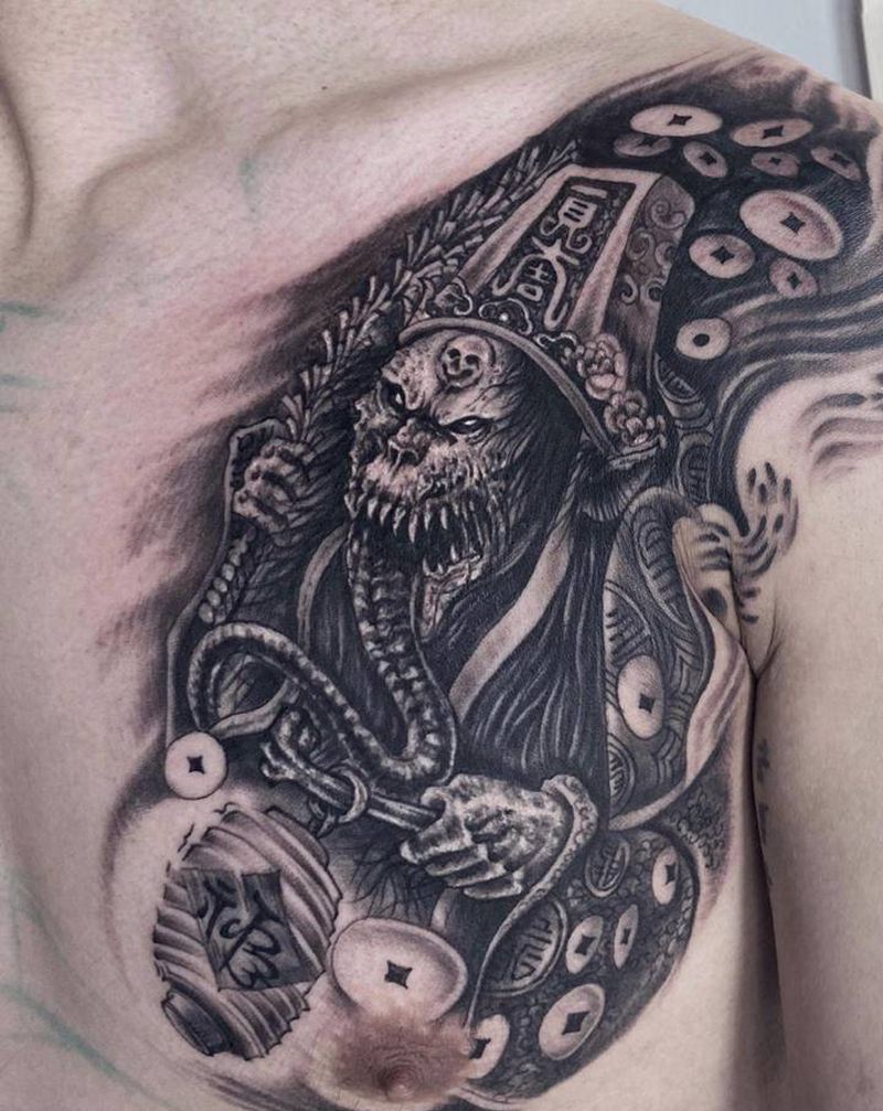 “一见大吉”纹身图片_胸部新传统纹身图案