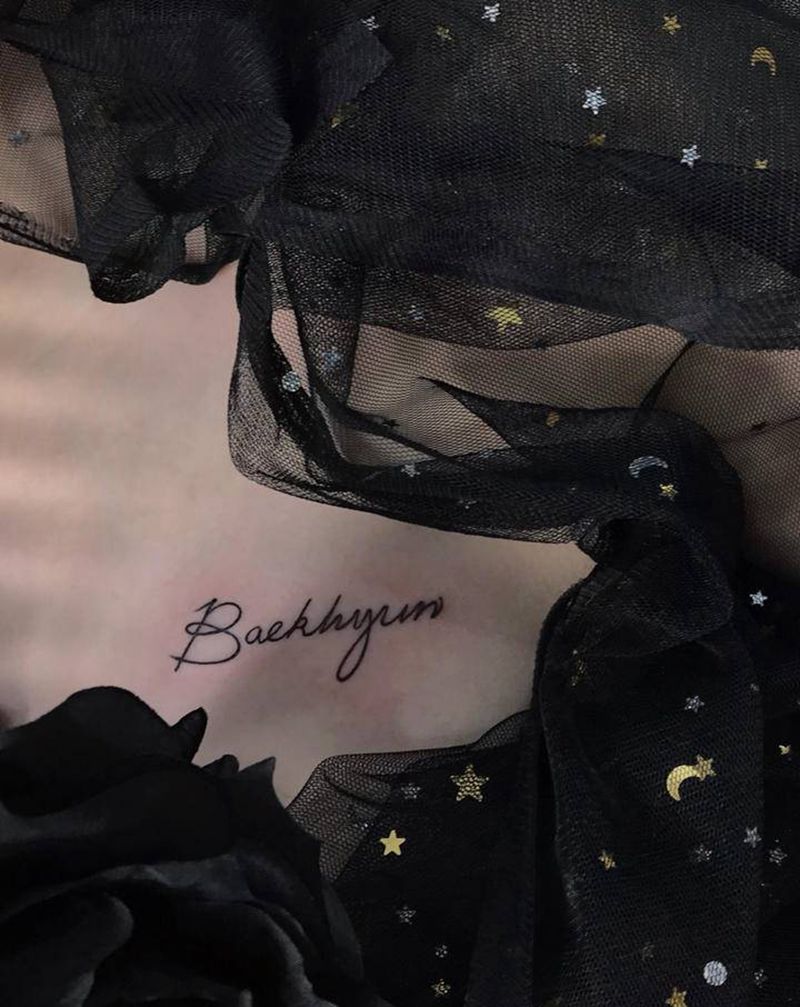 字母&鲸鱼纹身图片_颈部胸部花体字点刺鲸鱼字母纹身图案