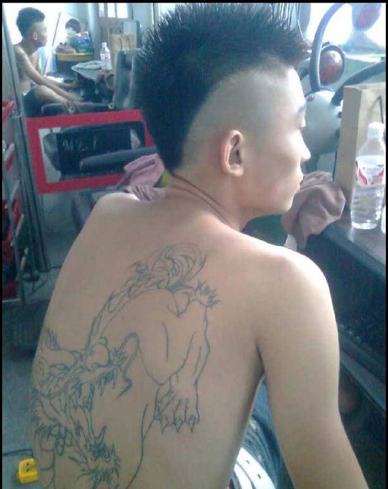 修改➕遮盖纹身图片_背部老传统纹身图案