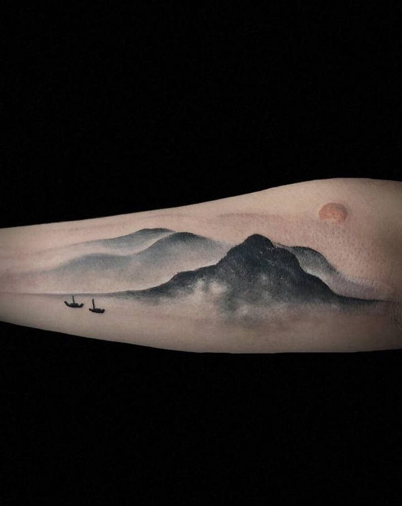 水墨·山水之间纹身图片_手臂纹身图案