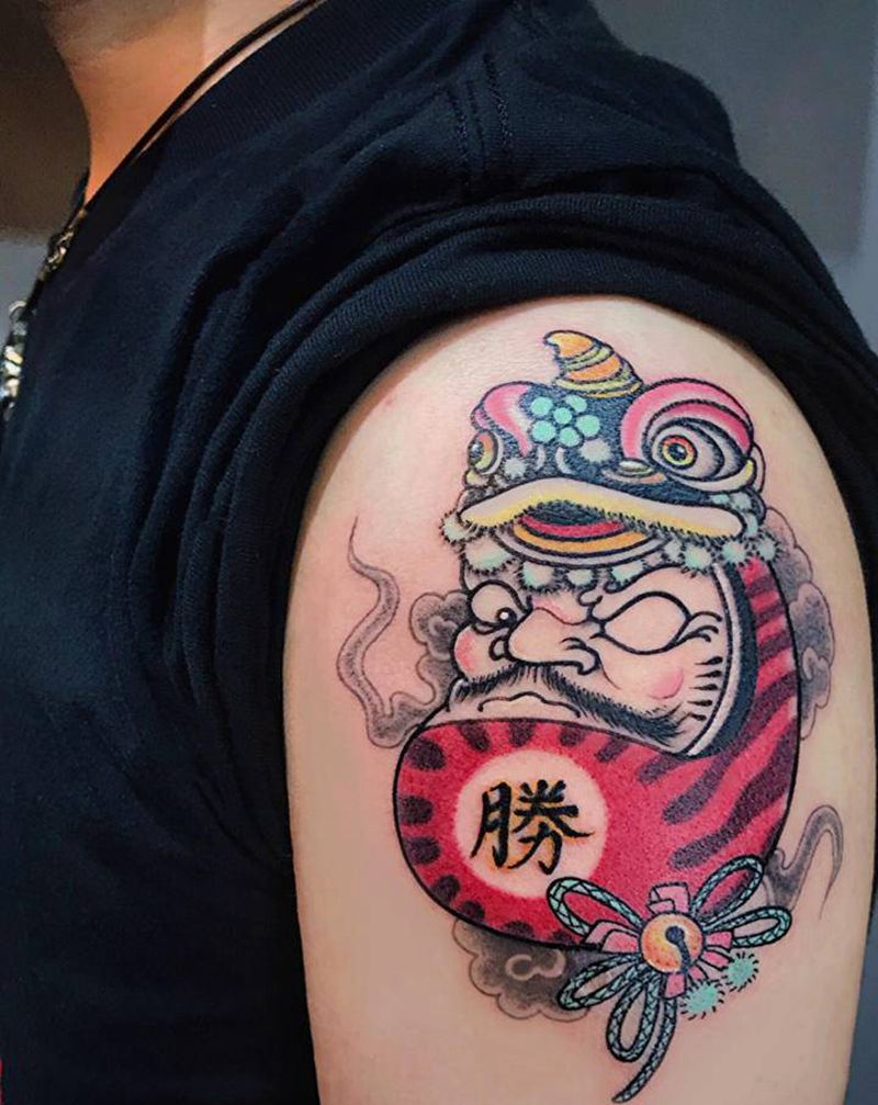 达摩不倒翁纹身图片_手臂新传统New School达摩大臂纹身图案