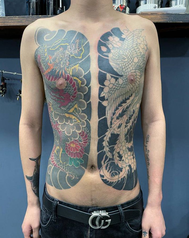 龙凤开衫进度纹身图片_胸部腹部老传统纹身图案