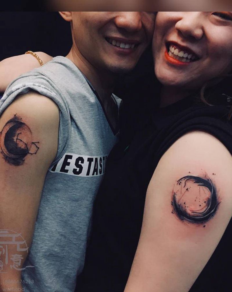 情侣纹身纹身图片_手臂月亮个性暗黑纹身图案