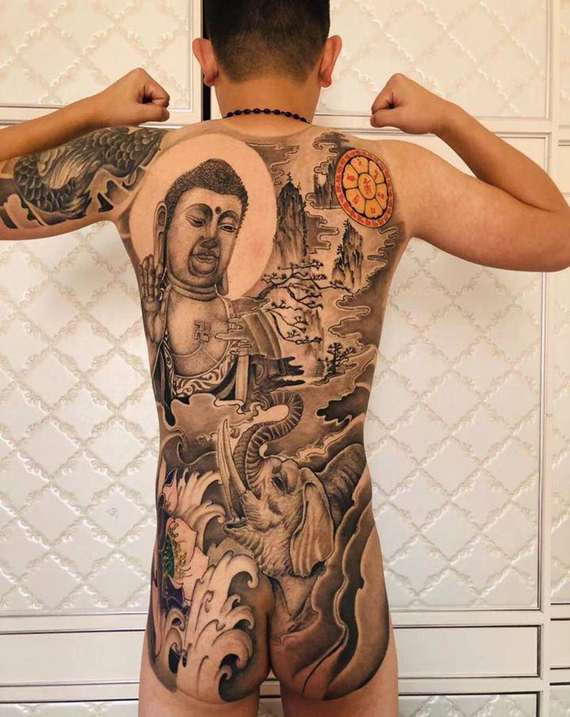 佛+咒轮纹身图片_背部新传统纹身图案