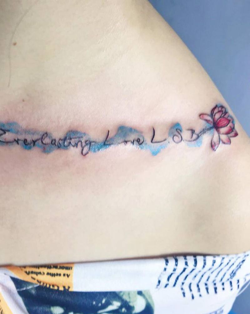 小清新纹身图片_肩部水彩纹身图案