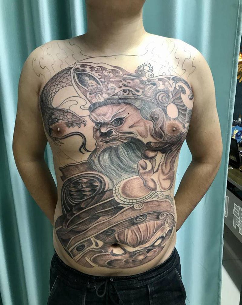 DL 持国天王打雾纹身图片_胸部腹部老传统纹身图案