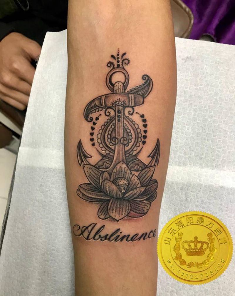 DL烟疤遮盖纹身图片_手臂老传统纹身图案