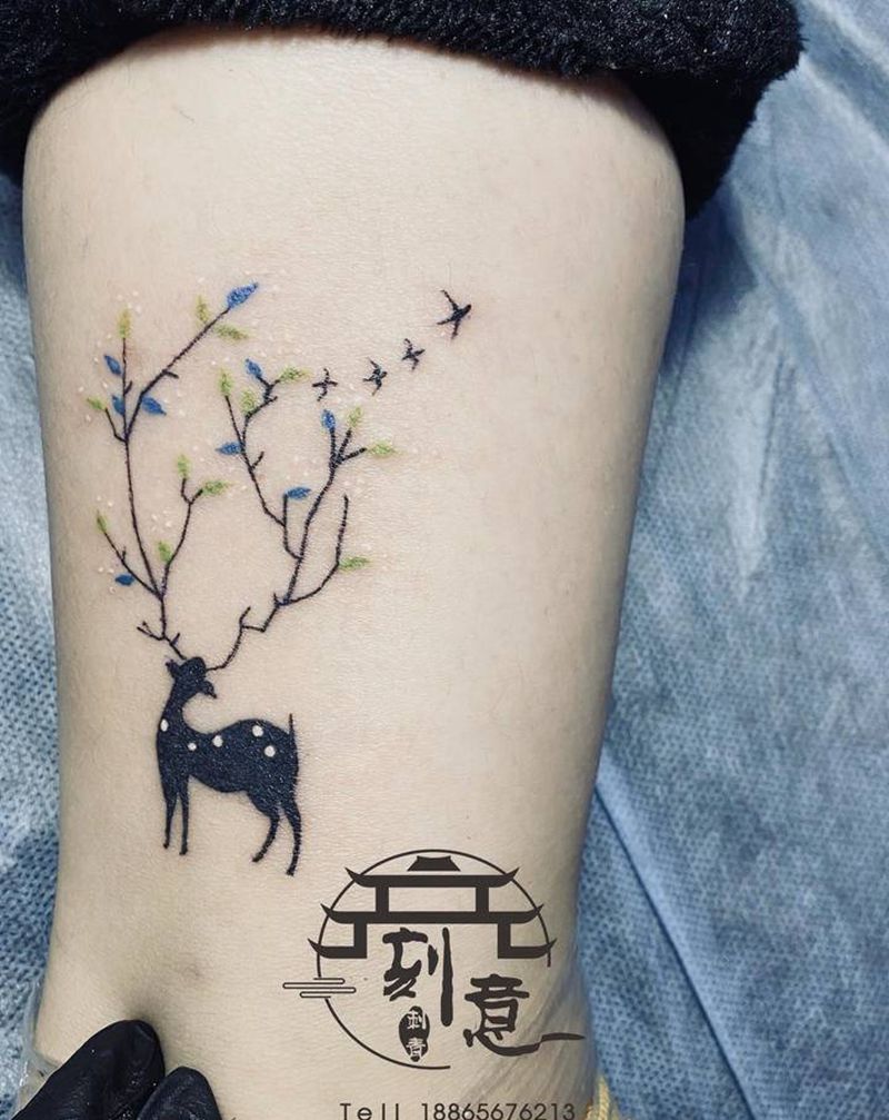 鹿纹身图片_腿部鹿小清新纹身图案