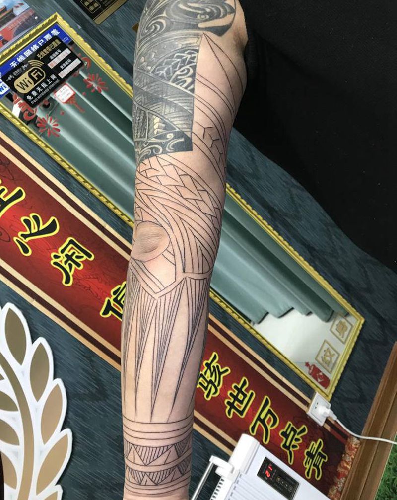 玛雅接花臂纹身图片_手臂图腾纹身图案