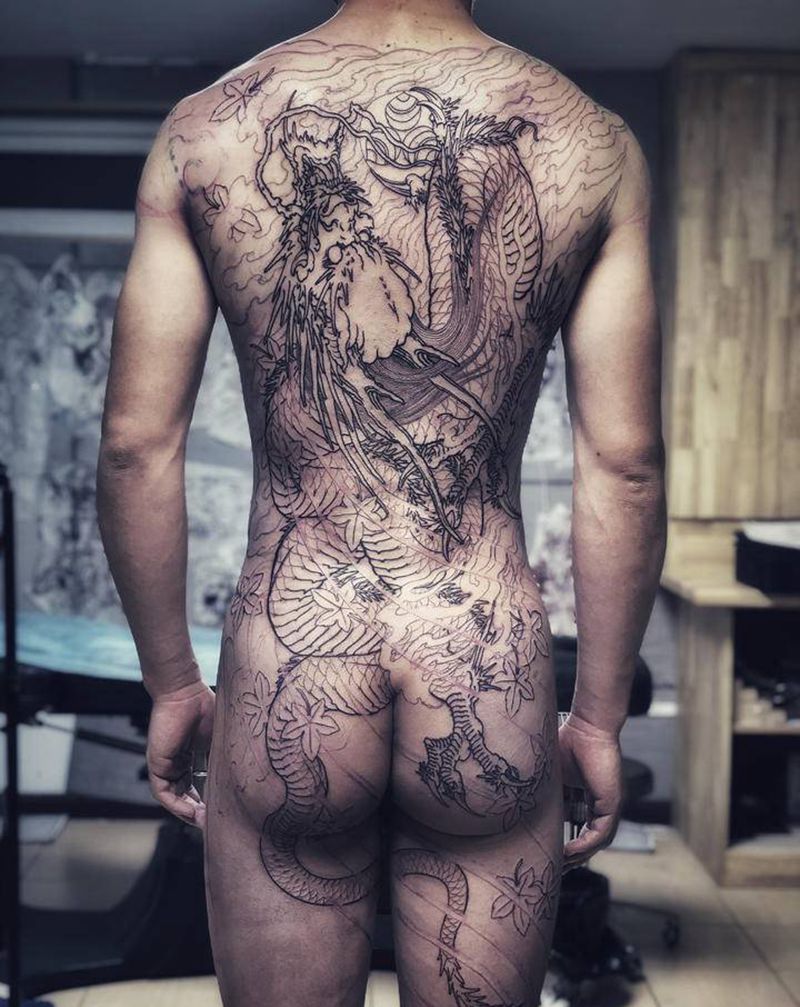 升龙纹身图片_背部新传统纹身图案