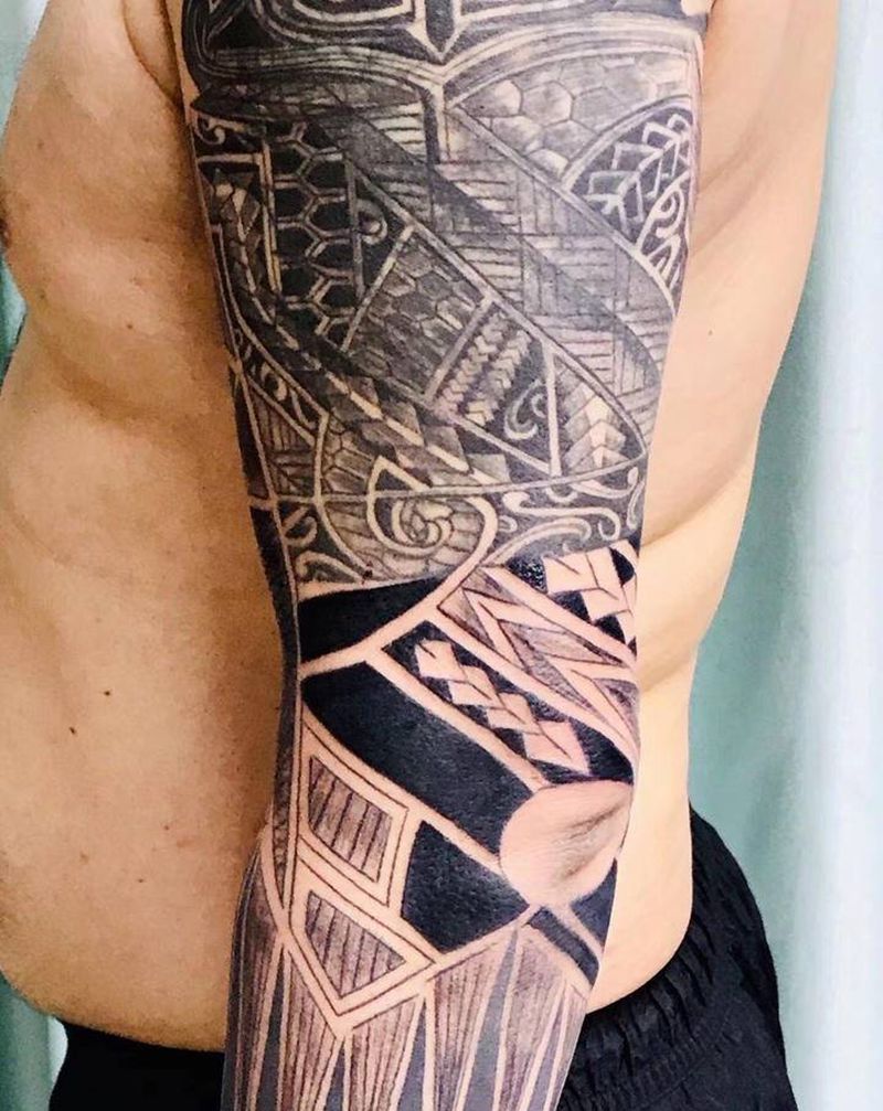 DL接花臂打雾纹身图片_手臂老传统纹身图案