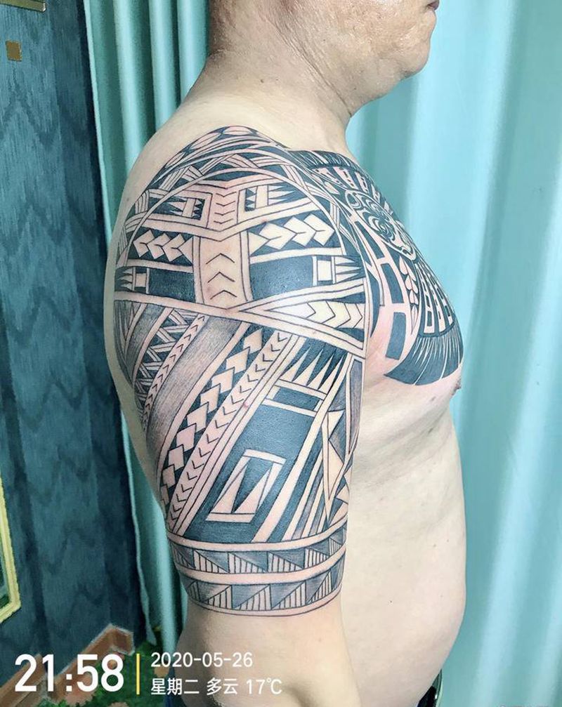 DL半甲玛雅纹身图片_手臂胸部图腾纹身图案