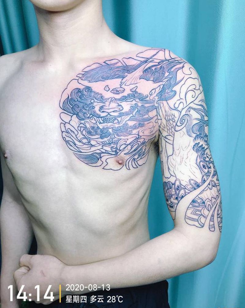 DL半甲线条纹身图片_胸部老传统纹身图案