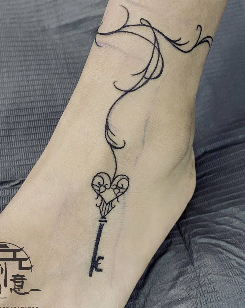 顾客自带图纹身图片_腿部脚链纹身图案