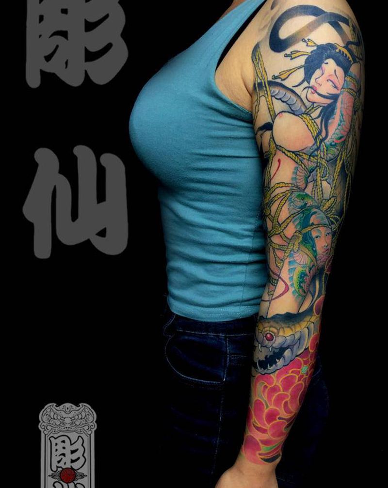 《花蛇》纹身图片_手臂新传统纹身图案